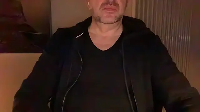 Snapshot of german9inch chatting on 01-31-25, 09:48 german9inch online show from 01-31-25, 09:48