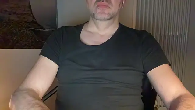 Snapshot of german9inch chatting on 02-16-25, 09:38 german9inch online show from 02-16-25, 09:38