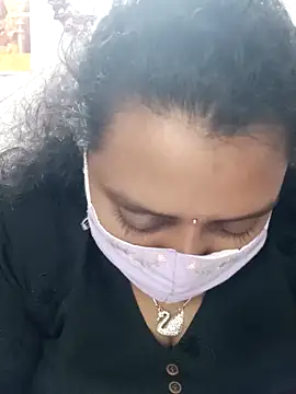 Snapshot of Divya-Lovely chatting on 09-22-25, 08:44 Divya-Lovely online show from 09-22-25, 08:44