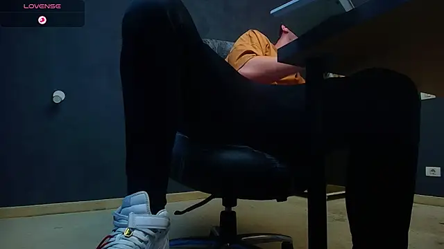 EnzoRace online show from 11-06-25, 06:03