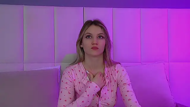 StacyEvances online show from 02-20-26, 06:48