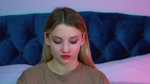 StacyEvances online show from 04-24-26, 06:05