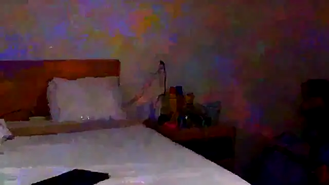 SparklesB1tch online show from 11-23-25, 11:32