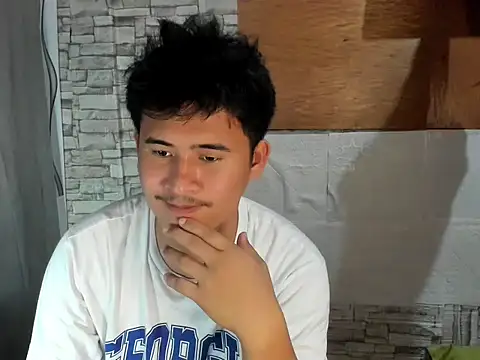Snapshot of Adim-pinoy146 chatting on 05-03-26, 05:13 Adim-pinoy146 online show from 05-03-26, 05:13