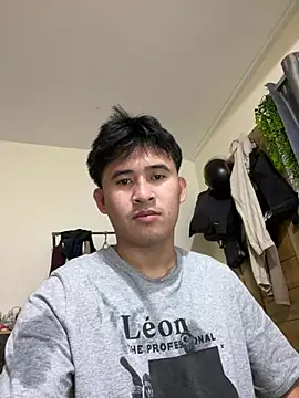 Snapshot of Adim-pinoy146 chatting on 06-14-26, 07:27 Adim-pinoy146 online show from 06-14-26, 07:27