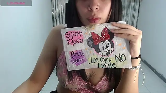 Snapshot of Darkittydoll_15 chatting on 09-19-25, 02:07 Darkittydoll 15 online show from 09-19-25, 02:07