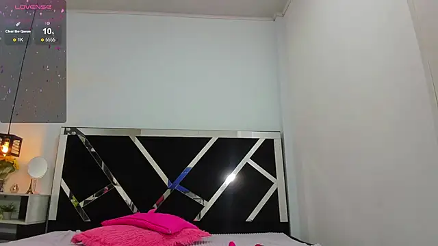 iisabella noa online show from 12-19-25, 07:32