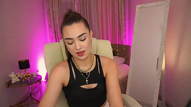 Snapshot of EricaSin chatting on 07-25-26, 01:19 EricaSin online show from 07-25-26, 01:19