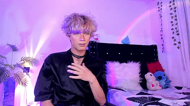 Cooperrosscute233 online show from 02-15-26, 03:47