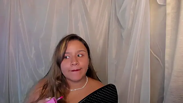 ElaBourn  online show from 03-30-26, 10:33