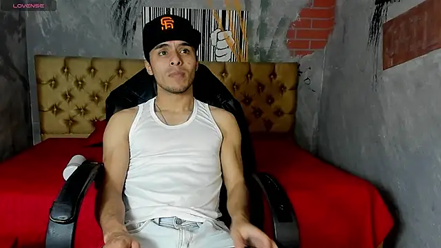 Snapshot of X_Hache_X chatting on 10-24-25, 07:10 X Hache X online show from 10-24-25, 07:10