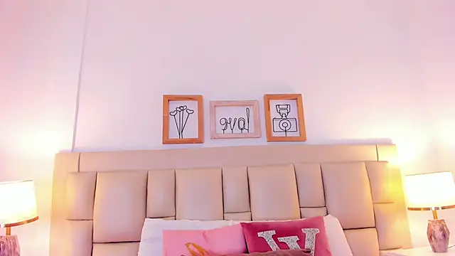 Snapshot of HarleyQueen666 chatting on 11-30-25, 11:25 HarleyQueen666 online show from 11-30-25, 11:25