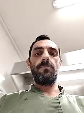 hotmen83 online show from 10-17-25, 05:04