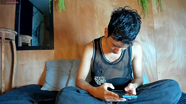 spicy adonhis online show from 04-01-26, 01:34