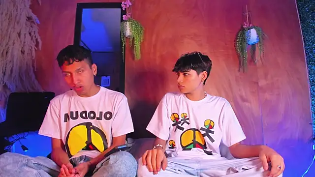 spicy adonhis online show from 04-24-26, 01:24