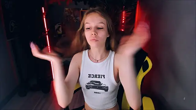 Selen hells weet online show from 09-30-25, 06:02