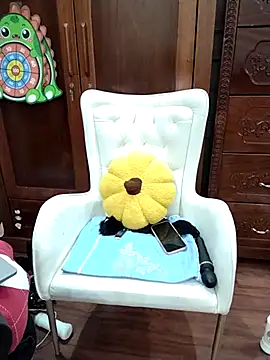 Jess-Thuy online show from 09-20-25, 06:20