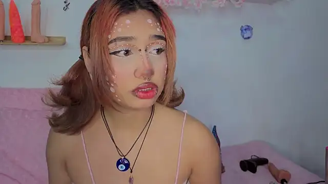 Snapshot of zoelight18 chatting on 10-26-25, 09:26 zoelight18 online show from 10-26-25, 09:26