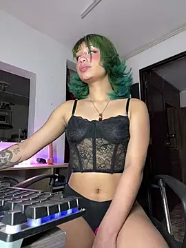 zoelight18 online show from 07-15-26, 03:34