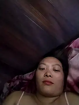 Snapshot of Thuyta chatting on 09-09-25, 01:10 Thuyta online show from 09-09-25, 01:10