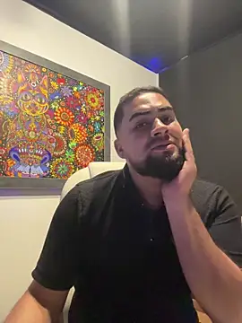 Snapshot of Yuber3 chatting on 10-28-25, 06:17 Yuber3 online show from 10-28-25, 06:17