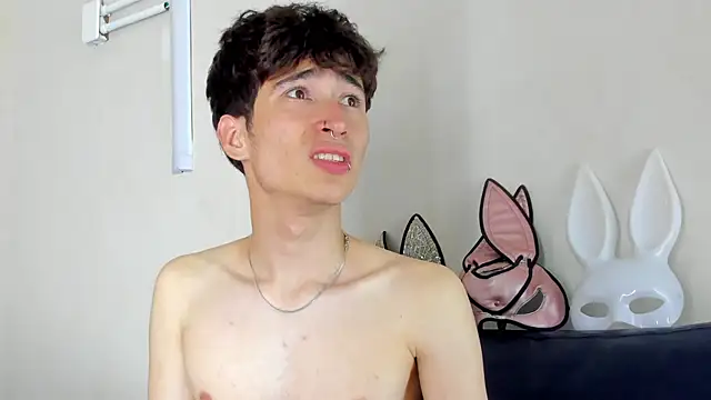  DantFox  online show from 09-14-25, 04:33