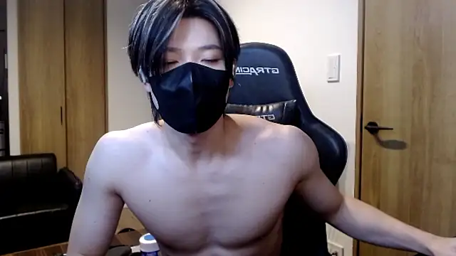 Mei-Tanaka online show from 11-11-25, 02:17