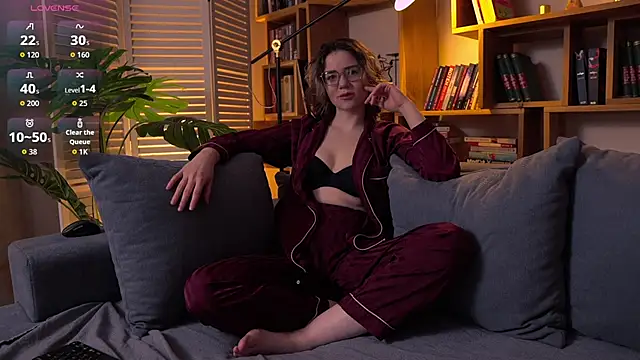 Sunny Teaze online show from 02-06-26, 07:23