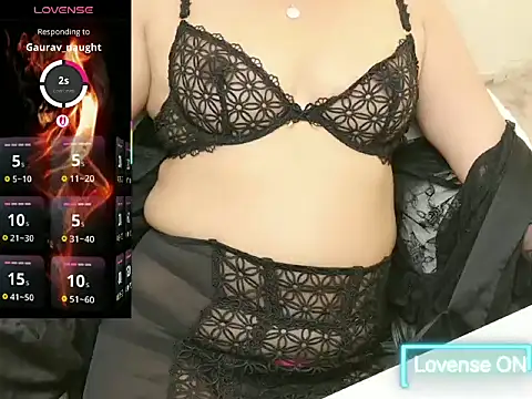 Snapshot of Mohinees_Charm chatting on 10-27-25, 10:19 Mohinees Charm online show from 10-27-25, 10:19