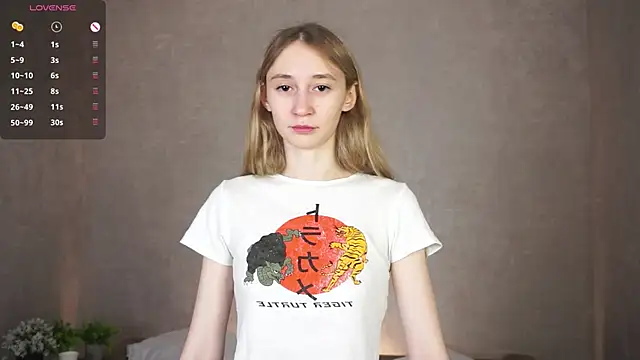 BeatrixHiett online show from 09-24-25, 04:05