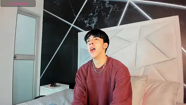 AerumChae online show from 04-02-26, 02:04