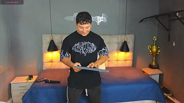 Horny nick18 online show from 10-08-25, 11:30