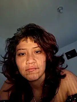 valentina r  online show from 04-15-26, 09:15