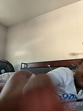 PrettyBabriexox online show from 10-03-25, 03:42