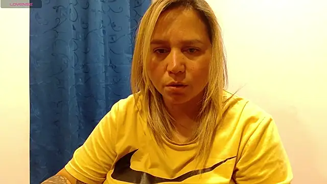 Snapshot of haashkyo chatting on 06-29-26, 06:30 haashkyo online show from 06-29-26, 06:30