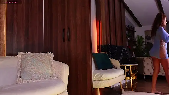 QueenMarX online show from 03-10-26, 07:52