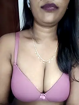 Snapshot of Tamil_kavinila chatting on 04-23-26, 04:46 Tamil kavinila online show from 04-23-26, 04:46