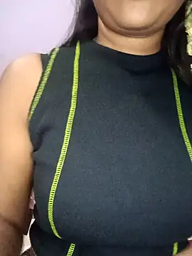 Snapshot of Tamil_kavinila chatting on 05-01-26, 05:28 Tamil kavinila online show from 05-01-26, 05:28