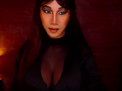 Snapshot of JayeTan chatting on 10-10-25, 01:48 JayeTan online show from 10-10-25, 01:48