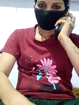 Snapshot of poojam93 chatting on 11-02-25, 03:47 poojam93 online show from 11-02-25, 03:47