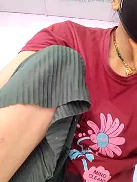 Snapshot of poojam93 chatting on 11-03-25, 03:52 poojam93 online show from 11-03-25, 03:52