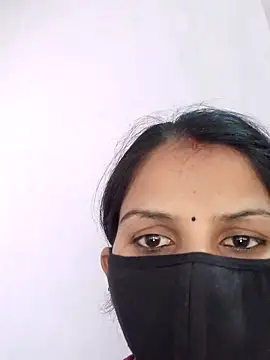 Snapshot of poojam93 chatting on 11-23-25, 03:39 poojam93 online show from 11-23-25, 03:39