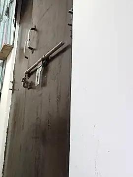 Snapshot of poojam93 chatting on 12-14-25, 01:55 poojam93 online show from 12-14-25, 01:55