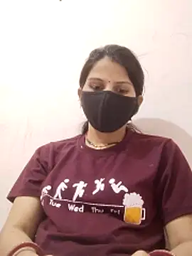 Snapshot of poojam93 chatting on 02-13-26, 08:10 poojam93 online show from 02-13-26, 08:10