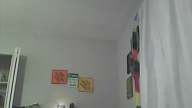 sarahkat86 online show from 05-19-26, 01:56