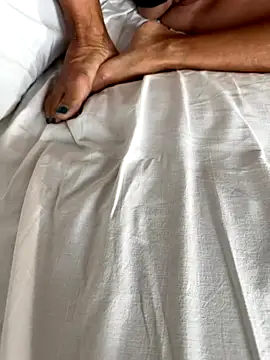 Snapshot of lucamila2903 chatting on 10-26-25, 09:04 lucamila2903 online show from 10-26-25, 09:04