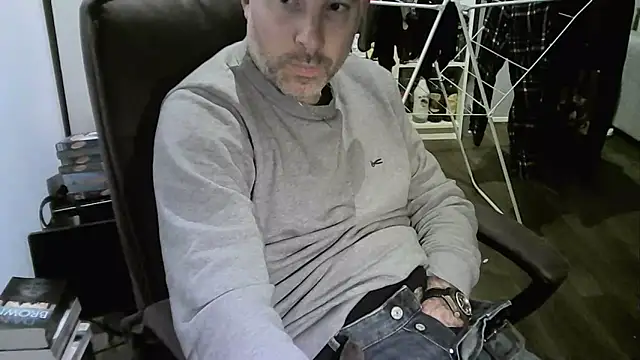 Chrisprngr online show from 05-13-26, 04:15