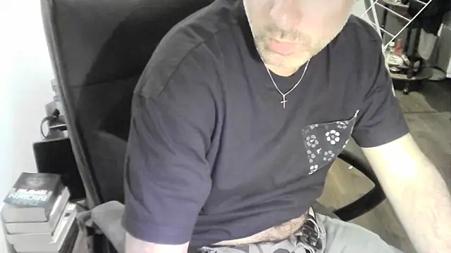 Chrisprngr online show from 05-26-26, 06:59
