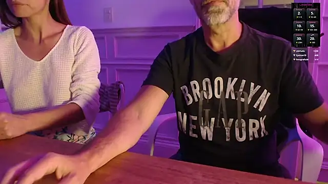 Snapshot of friendswithben33 chatting on 02-25-26, 11:25 friendswithben33 online show from 02-25-26, 11:25