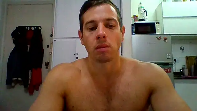luca23millo90 online show from 03-31-26, 04:02